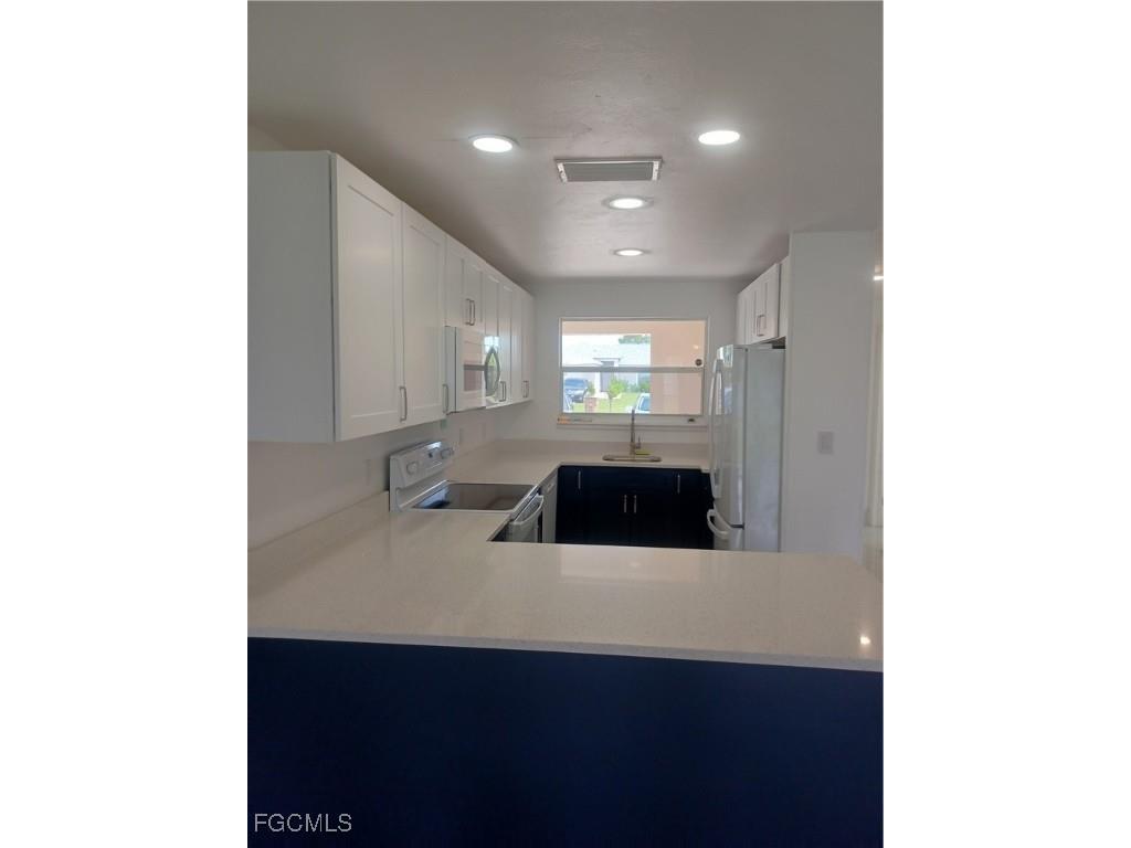 1102 SW 15th Terrace Cape Coral FL 33991 2025001713 image4