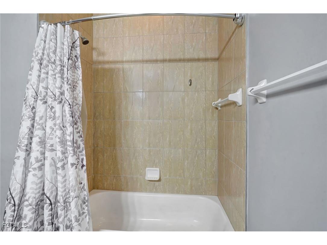 1102 Winding Pines Circle #205 Cape Coral FL 33909 2025014779 image22