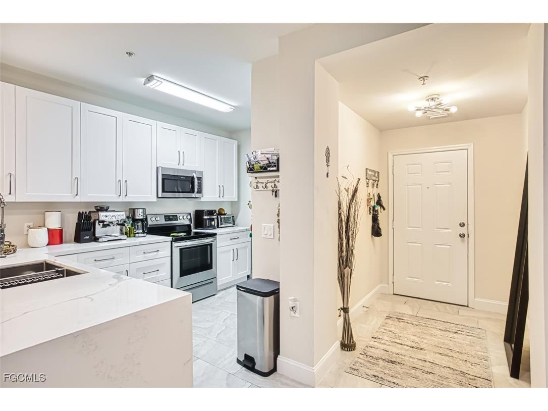 11021 Gulf Reflections Drive #105 Fort Myers FL 33908 2025016806 image1