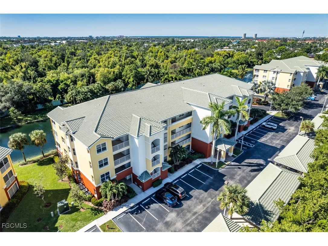 11021 Gulf Reflections Drive #105 Fort Myers FL 33908 2025016806 image2