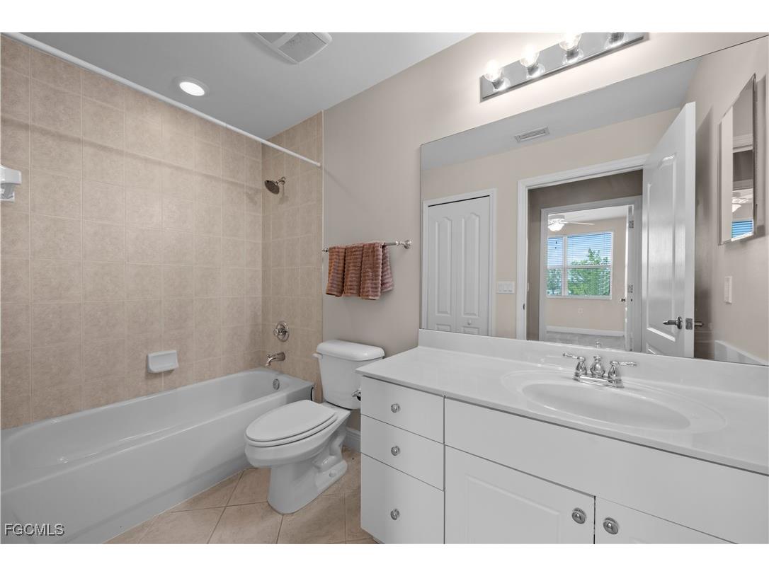 11021 Gulf Reflections Drive #B301 Fort Myers FL 33908 2025011621 image29