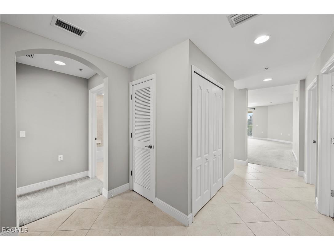 11021 Gulf Reflections Drive #B301 Fort Myers FL 33908 2025011621 image3