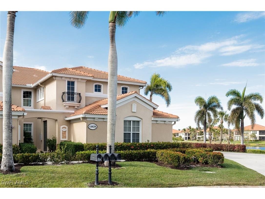 11028 Harbour Yacht Court #202 Fort Myers FL 33908 225002928 image1