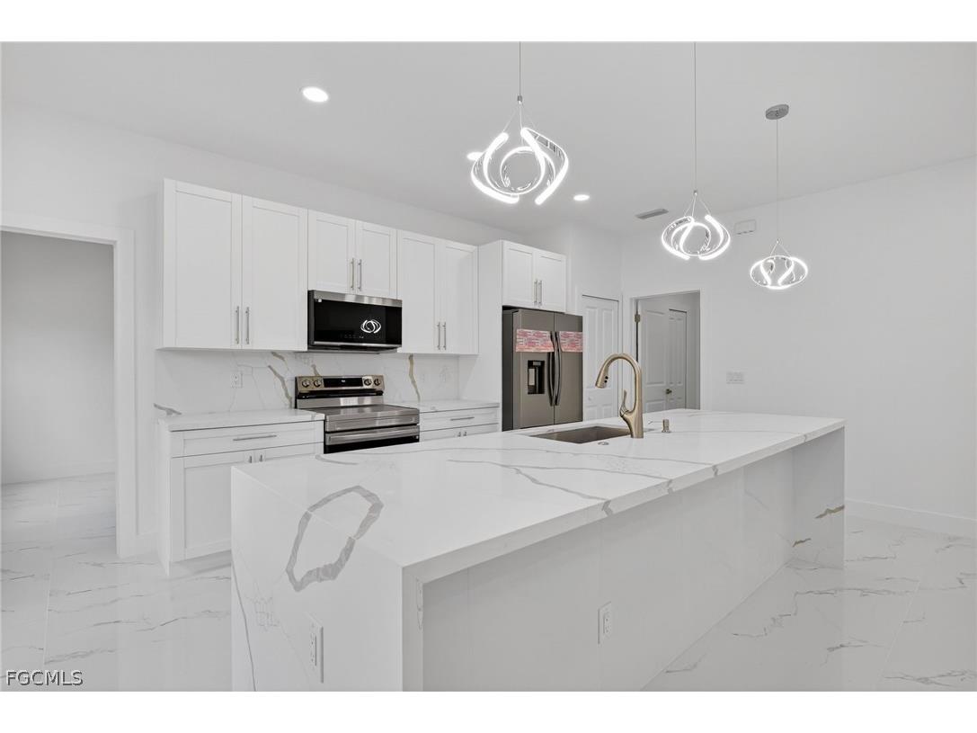 1103 E 7th Street Lehigh Acres FL 33972 2026008300 image17