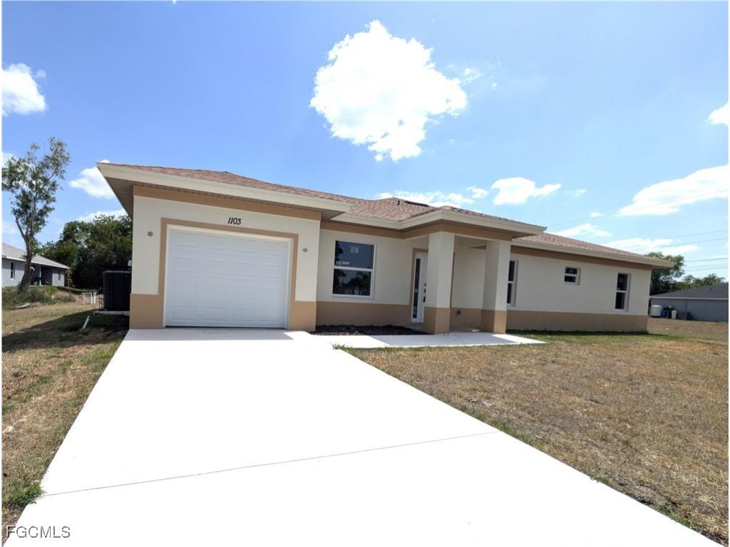 1103 Harold Avenue S Lehigh Acres FL 33973 2025007635 image1