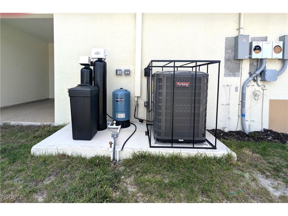 1103 Harold Avenue S Lehigh Acres FL 33973 2025007635 image8