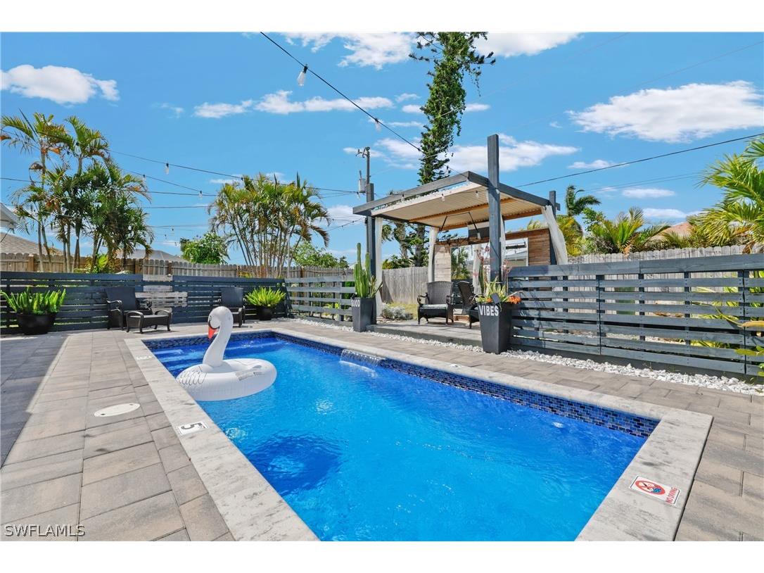 1103 NE Van Loon Lane Cape Coral FL 33909 224061607 image1
