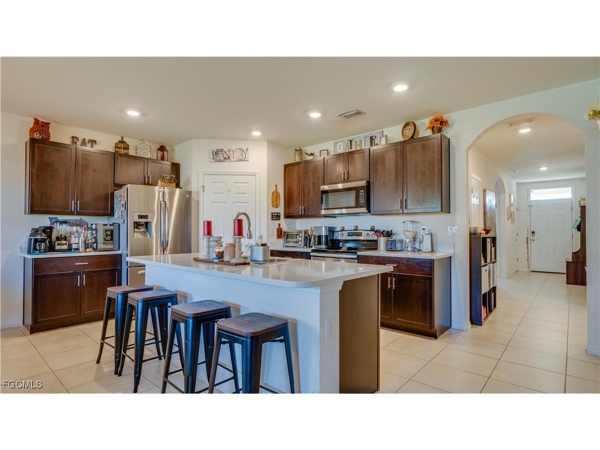 1103 SW 47th Street Cape Coral FL 33914 2025019900 image10