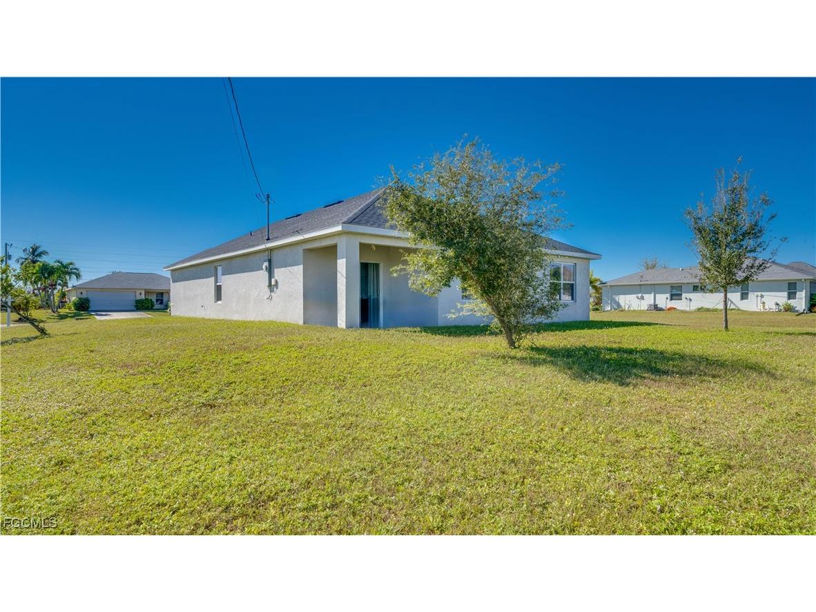 1103 SW 47th Street Cape Coral FL 33914 2025019900 image26