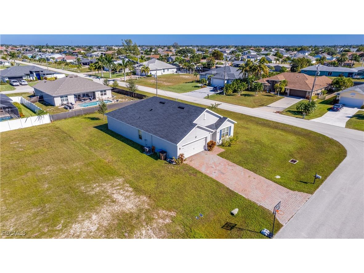 1103 SW 47th Street Cape Coral FL 33914 2025019900 image28