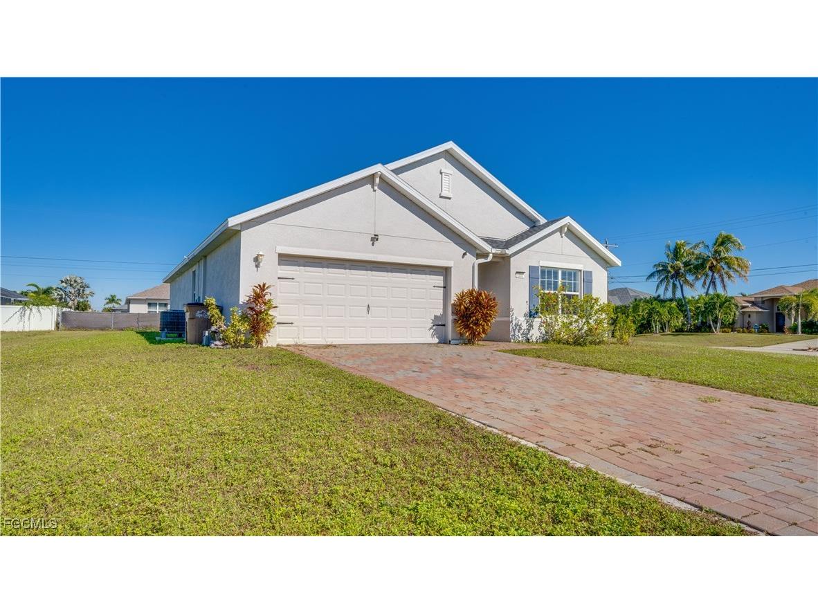 1103 SW 47th Street Cape Coral FL 33914 2025019900 image3