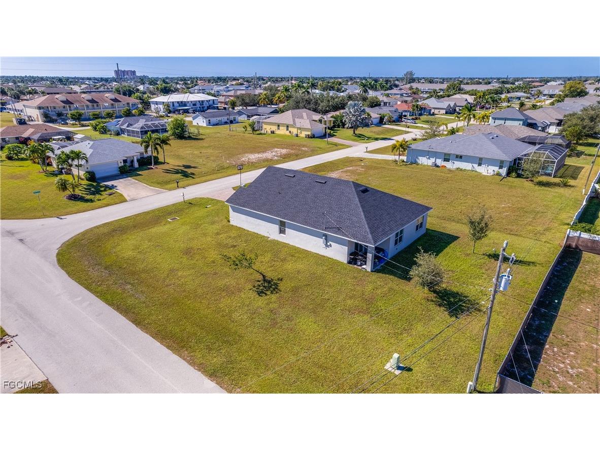 1103 SW 47th Street Cape Coral FL 33914 2025019900 image36