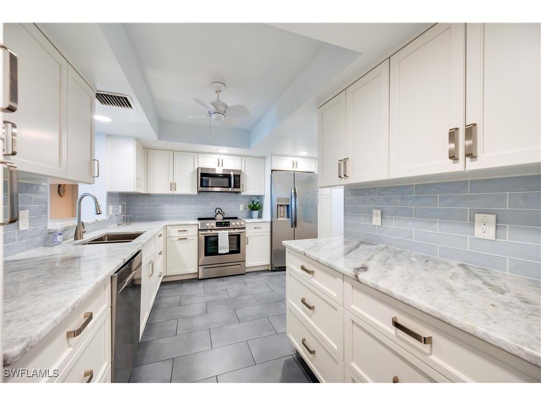 11030 Gulf Shore Drive #401 Naples FL 34108 225061388 image10