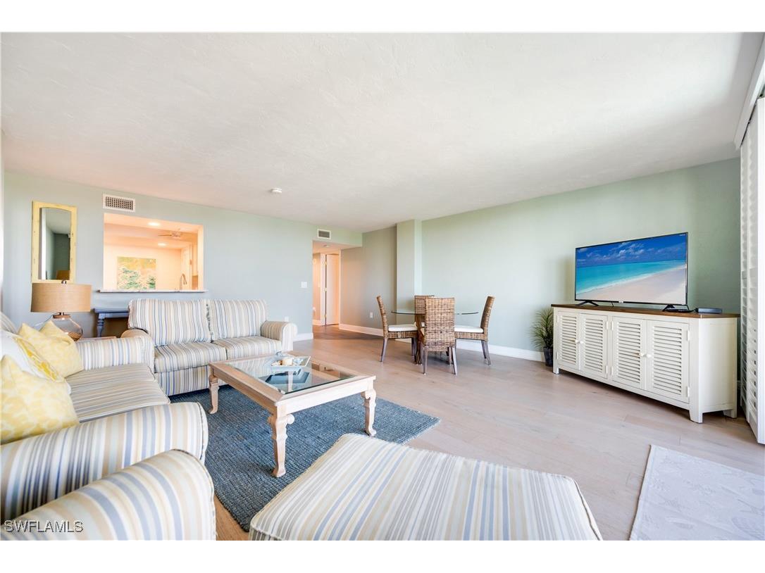 11030 Gulf Shore Drive #401 Naples FL 34108 225061388 image14