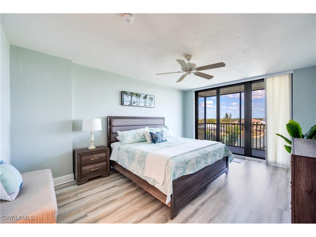 11030 Gulf Shore Drive #401 Naples FL 34108 225061388 image17