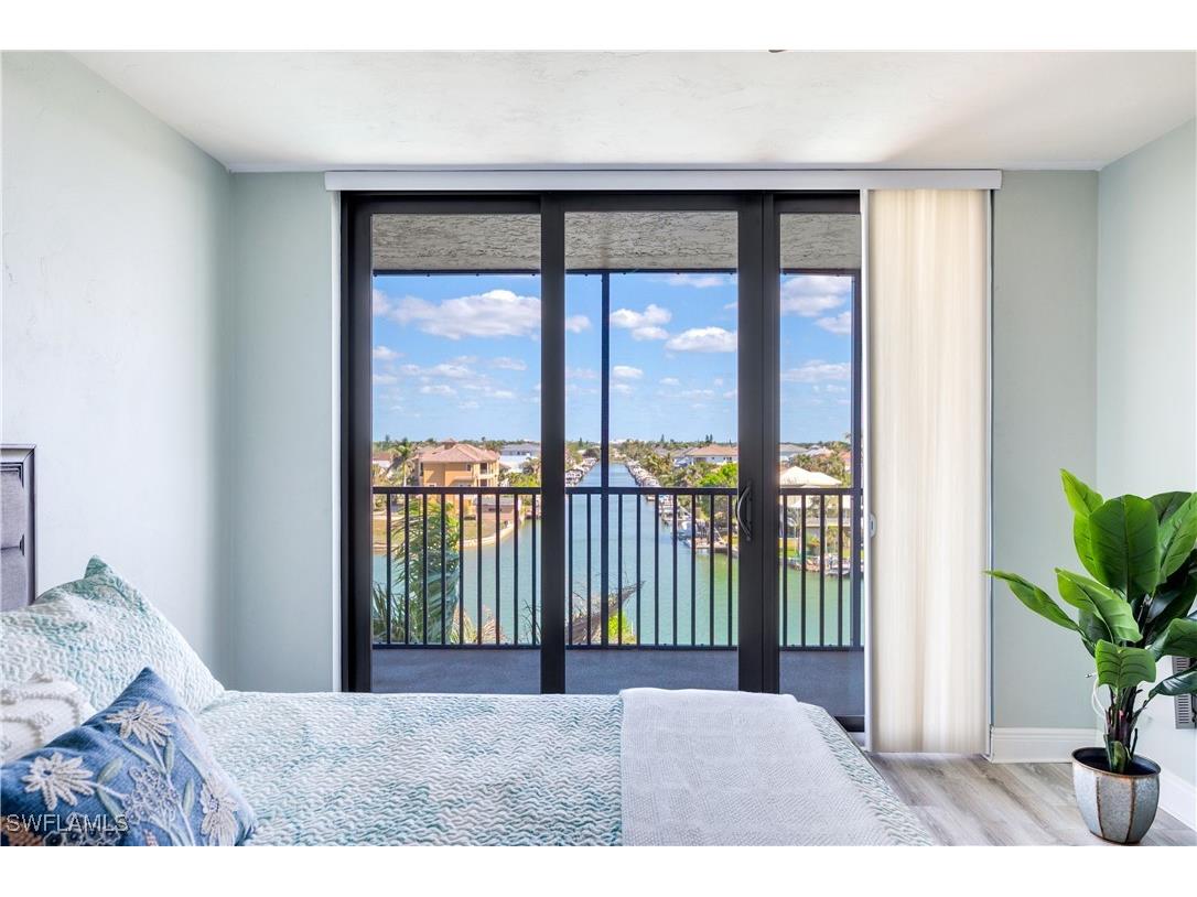 11030 Gulf Shore Drive #401 Naples FL 34108 225061388 image18