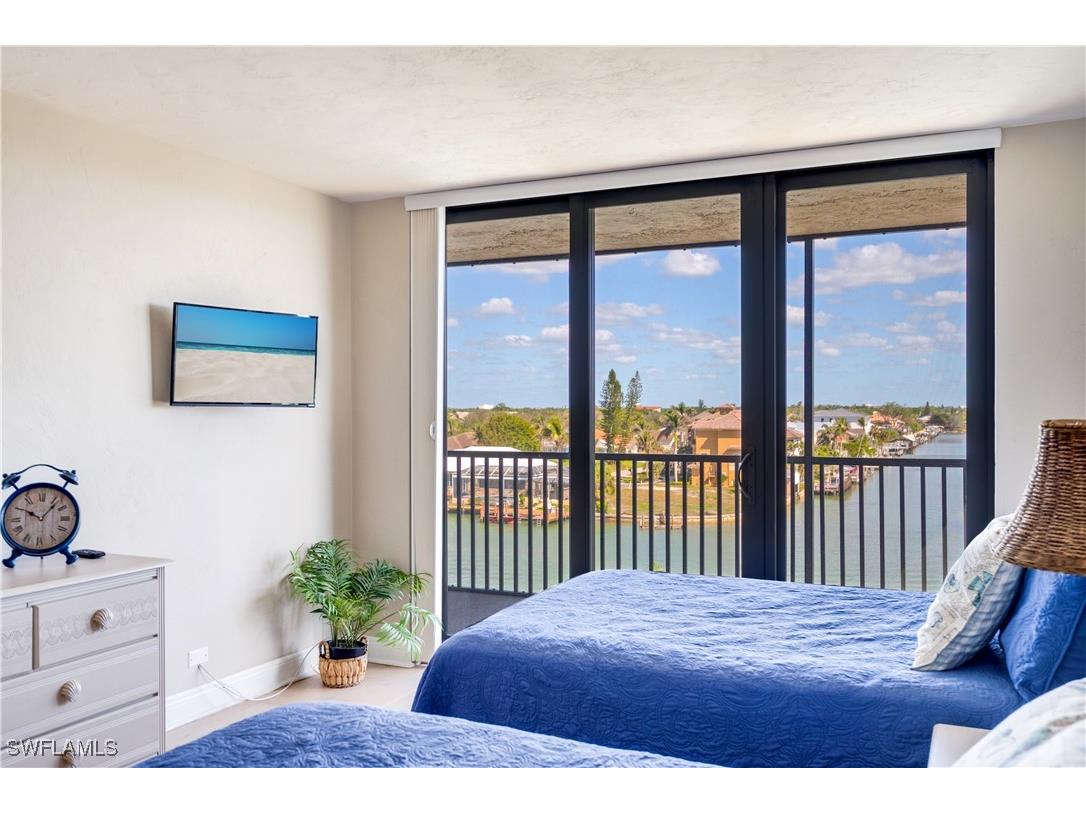11030 Gulf Shore Drive #401 Naples FL 34108 225061388 image22