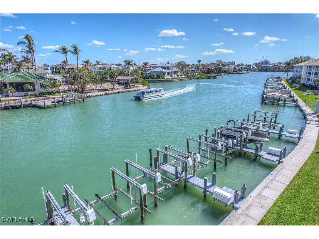 11030 Gulf Shore Drive #401 Naples FL 34108 225061388 image9