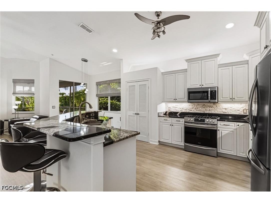 11033 Harbour Yacht Court #202 Fort Myers FL 33908 2026005957 image11