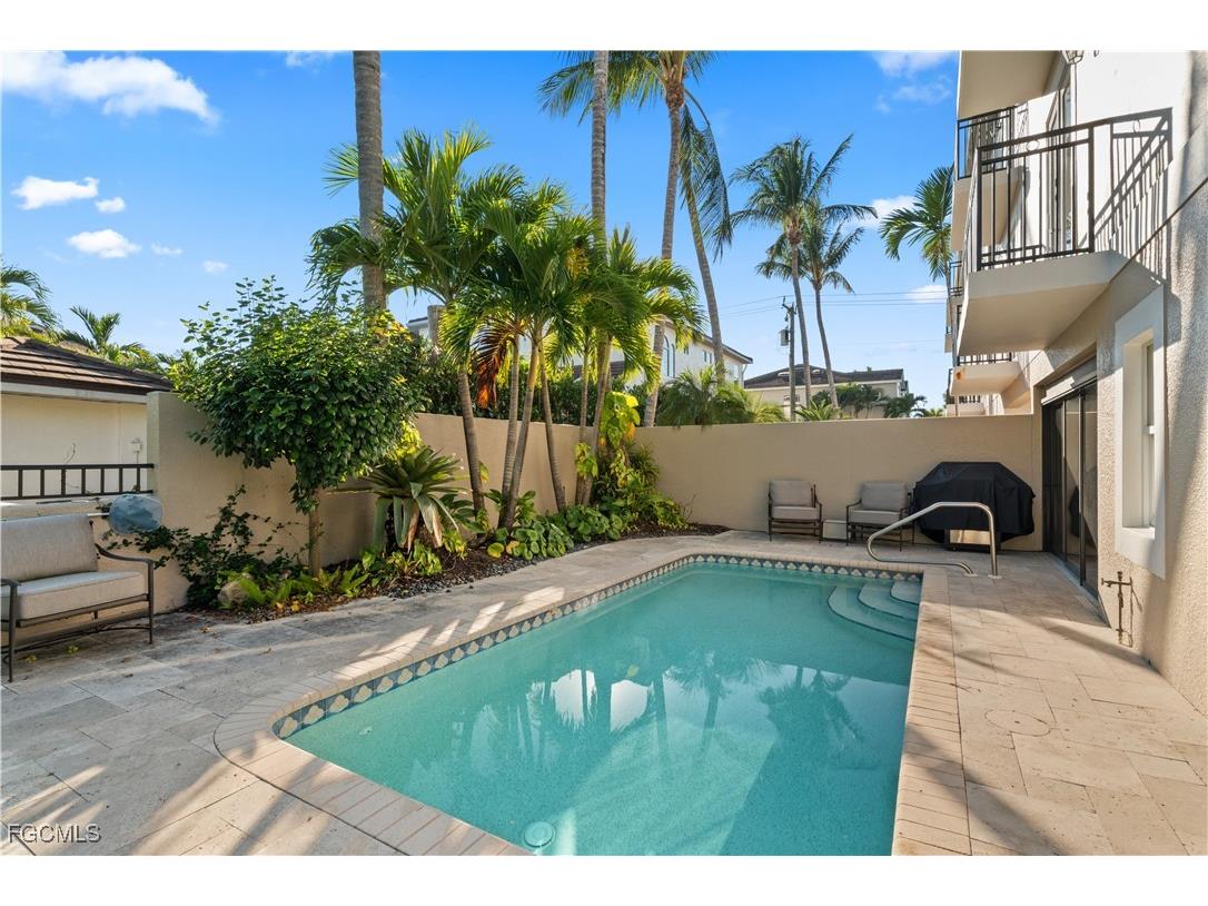 1104 6th Street S #1 Naples FL 34102 2025022453 image11