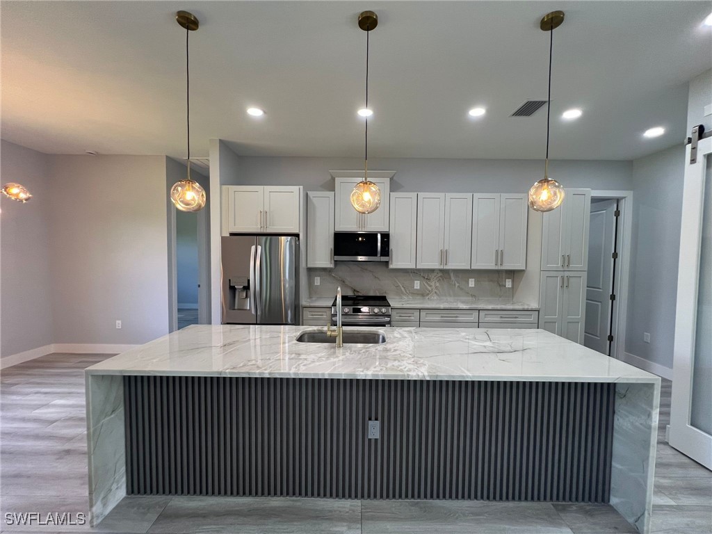 1104 Alaska Avenue Lehigh Acres FL 33971 225022402 image1