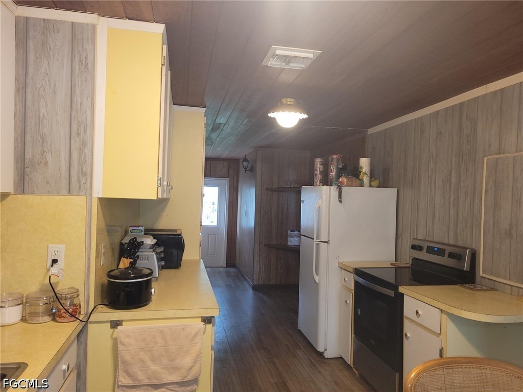 1104 Gulf Street Moore Haven FL 33471 2026016398 image8
