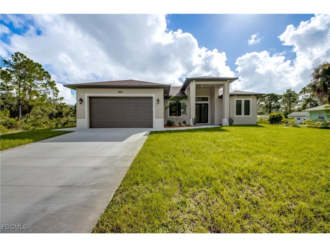 1104 Henry Avenue Lehigh Acres FL 33972 2025014122 image1