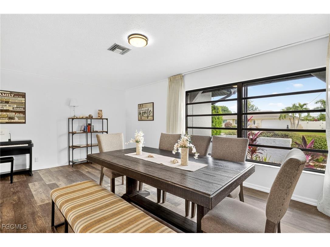 1104 SE 16th Terrace Cape Coral FL 33990 2025007214 image11