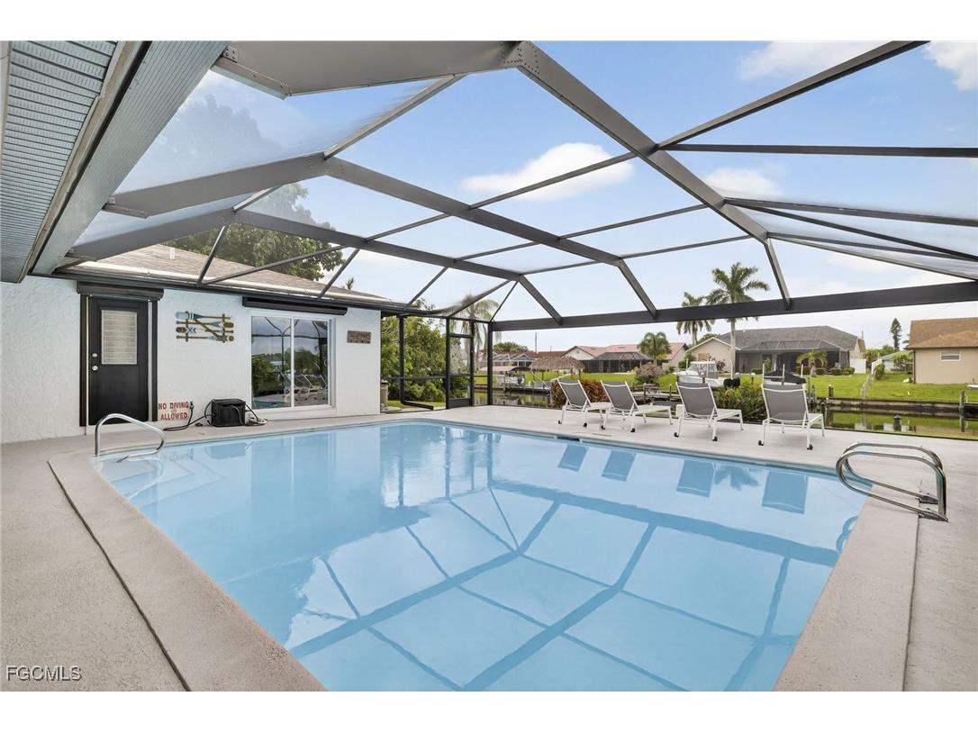 1104 SE 16th Terrace Cape Coral FL 33990 2025007214 image2