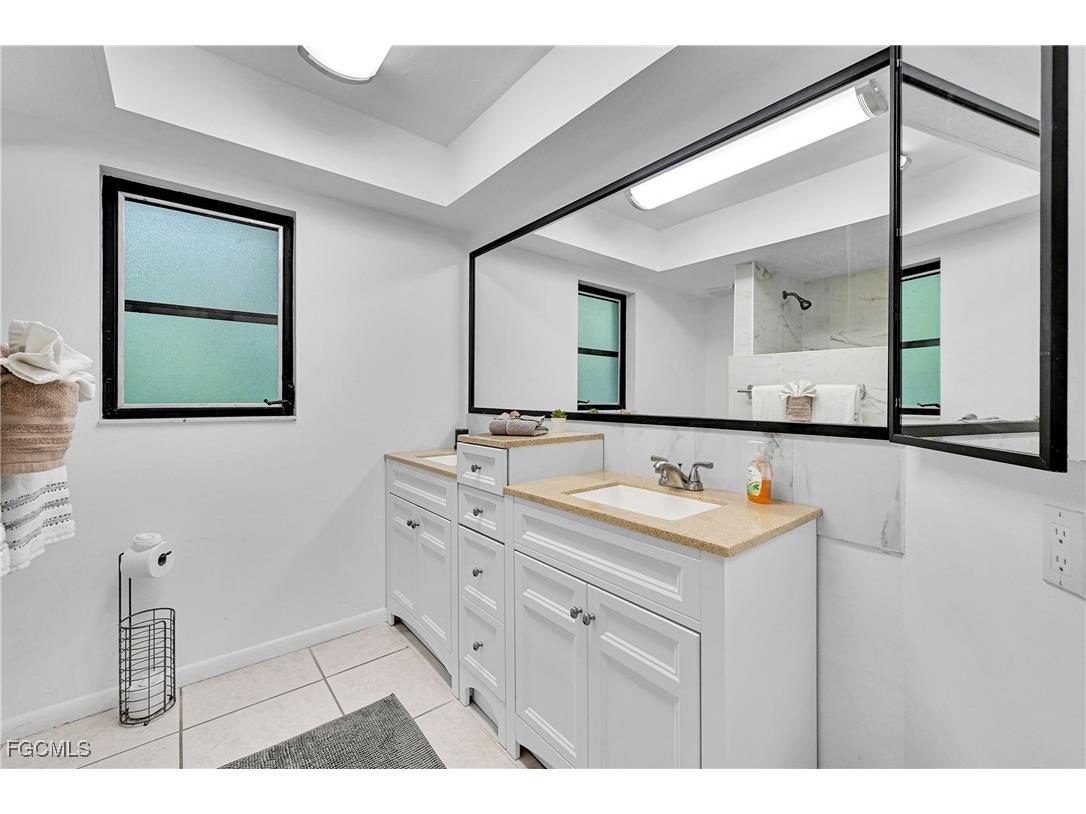 1104 SE 16th Terrace Cape Coral FL 33990 2025007214 image39