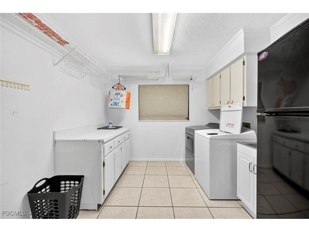 1104 SE 16th Terrace Cape Coral FL 33990 2025007214 image41