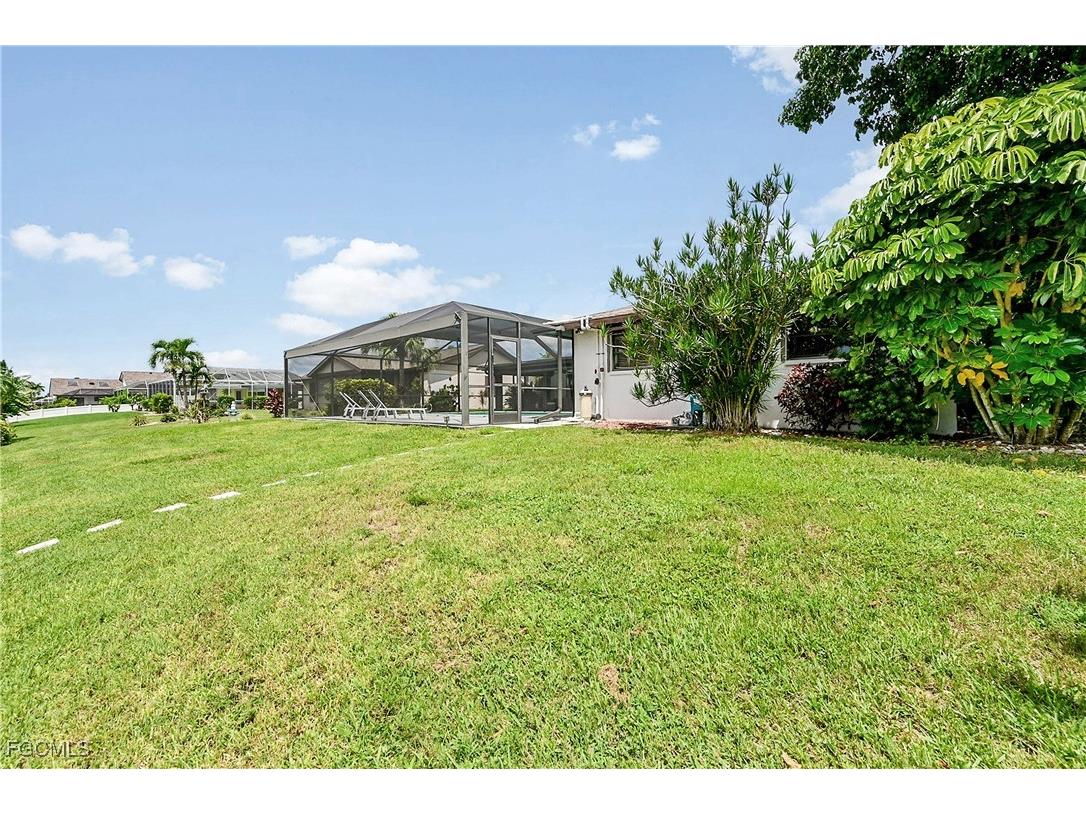 1104 SE 16th Terrace Cape Coral FL 33990 2025007214 image43
