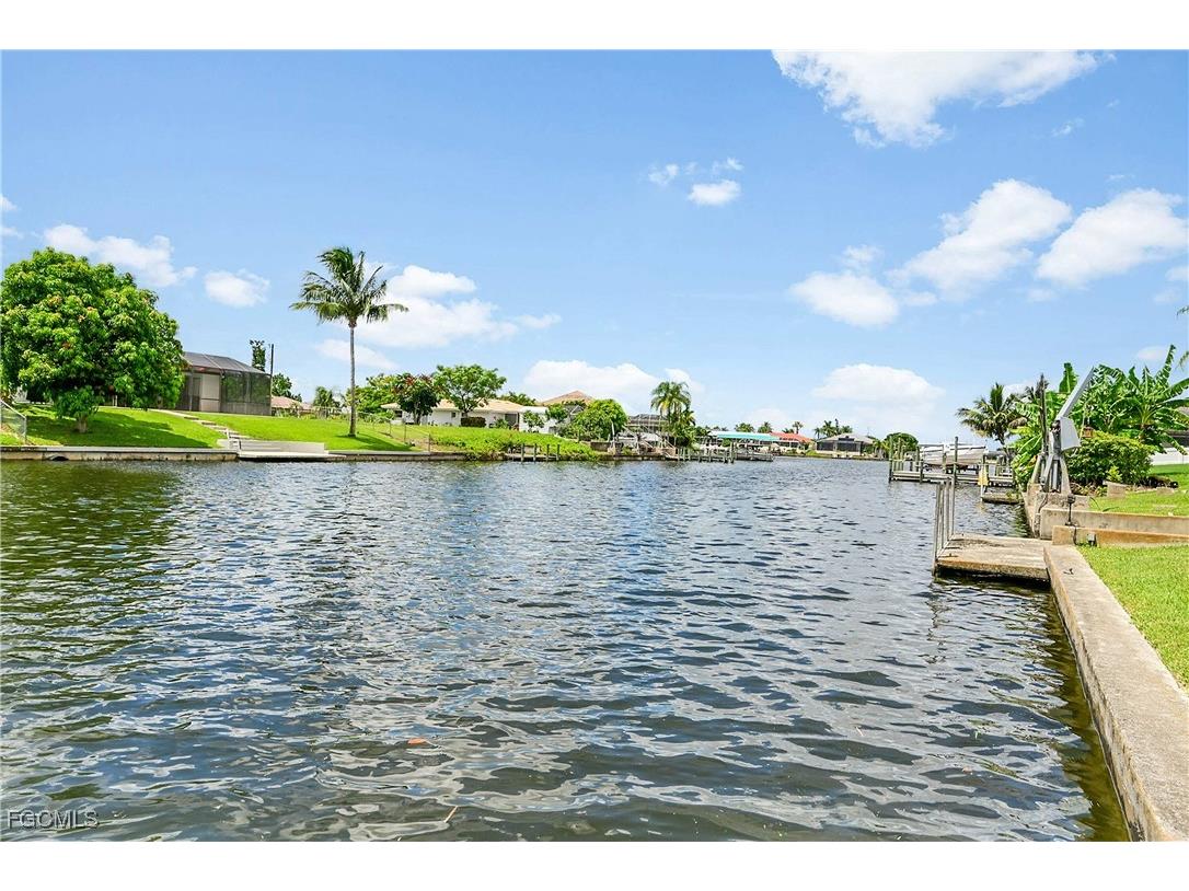 1104 SE 16th Terrace Cape Coral FL 33990 2025007214 image45
