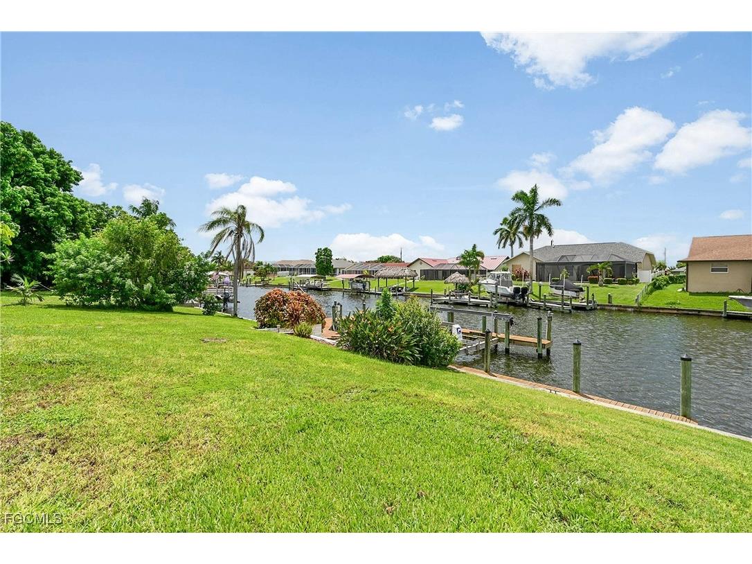 1104 SE 16th Terrace Cape Coral FL 33990 2025007214 image46
