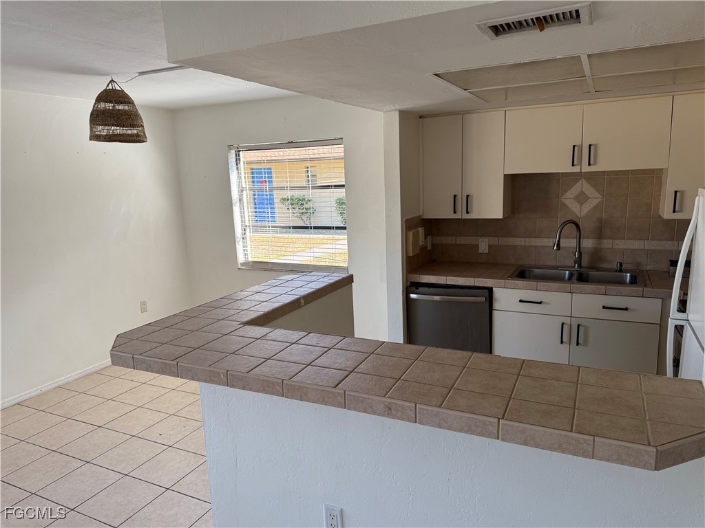 1104 SE 8th Street #4 Cape Coral FL 33990 2025023909 image5