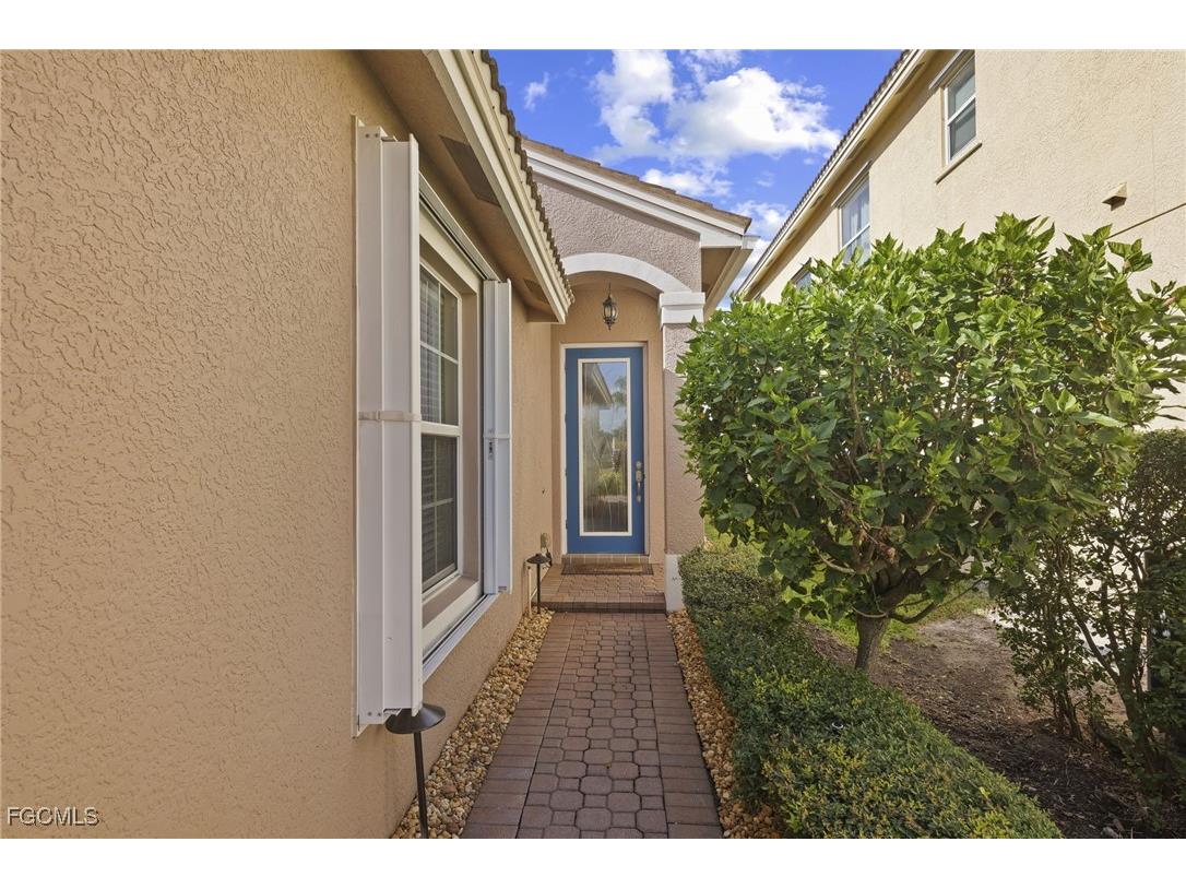 11040 Yellow Poplar Drive Fort Myers FL 33913 2025021205 image3