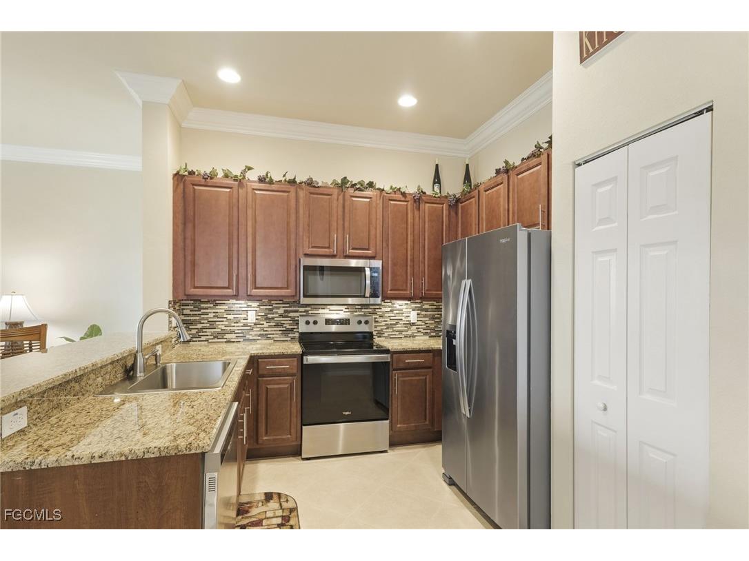 11040 Yellow Poplar Drive Fort Myers FL 33913 2025021205 image6