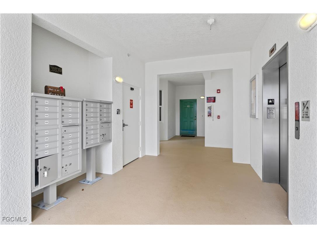 11041 Gulf Reflections Drive #206 Fort Myers FL 33908 2025011788 image24
