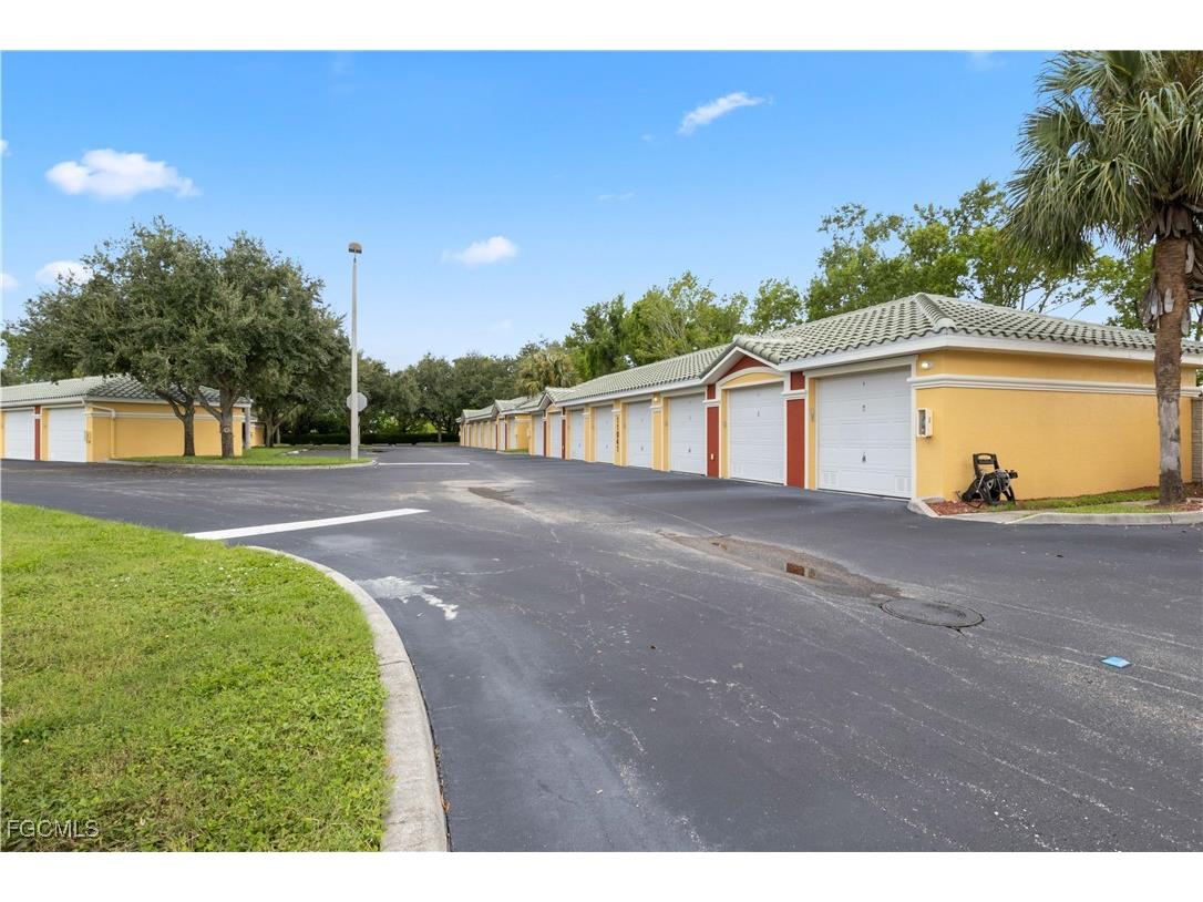 11041 Gulf Reflections Drive #206 Fort Myers FL 33908 2025011788 image26