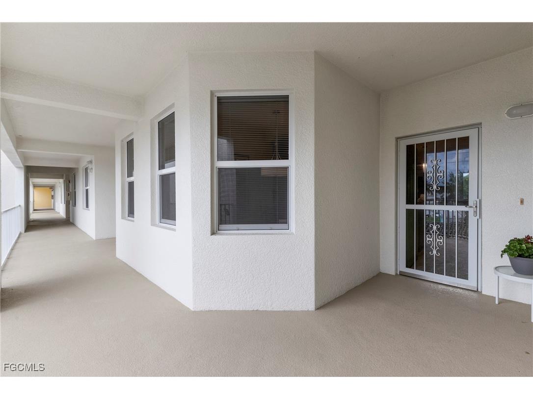 11041 Gulf Reflections Drive #306 Fort Myers FL 33908 2025013652 image5