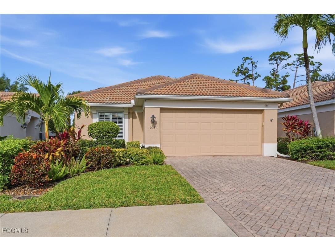 11041 Iron Horse Way Fort Myers FL 33913 2025017949 image1