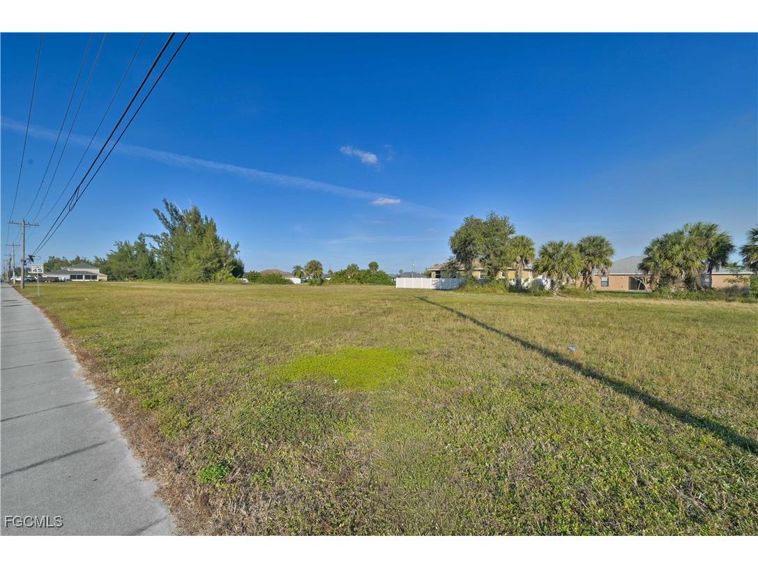 1101/1105/1109 Chiquita Boulevard S Cape Coral FL 33991 2025020876 image3