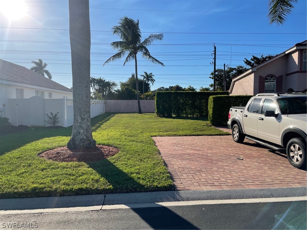 1105 Jardin Drive Naples FL 34104 223011976 image1