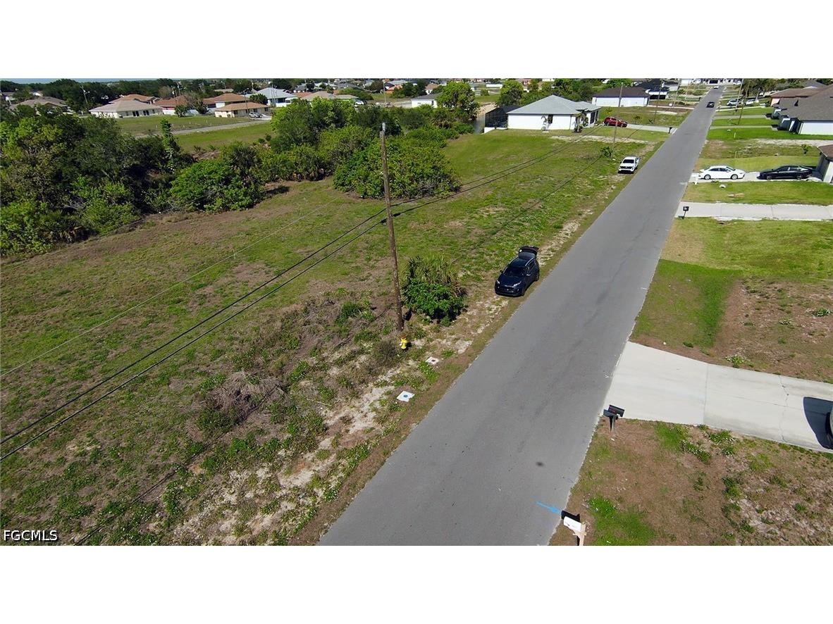 1105 NE 15th Terrace Cape Coral FL 33909 2026018171 image5