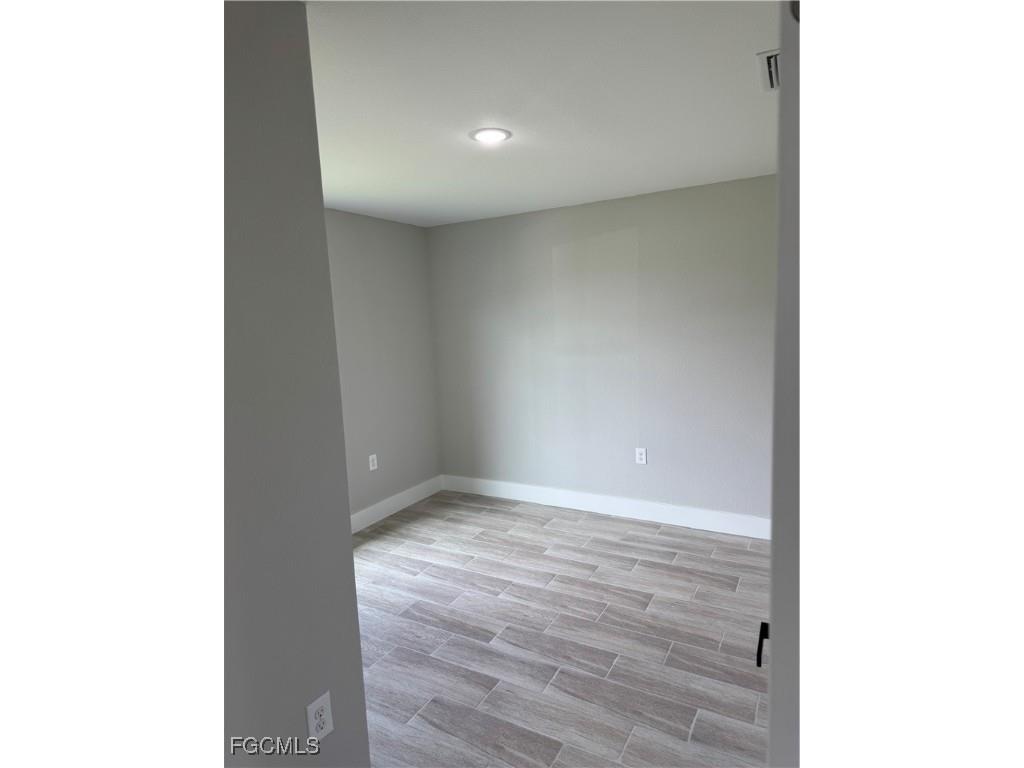 1105 NW 21st Avenue Cape Coral FL 33993 2025013989 image19