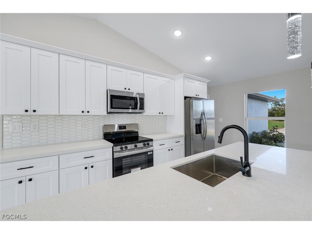 1105 NW 21st Avenue Cape Coral FL 33993 2026012159 image10