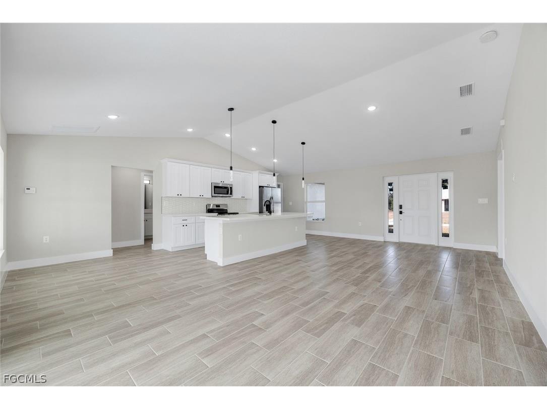 1105 NW 21st Avenue Cape Coral FL 33993 2026012159 image3