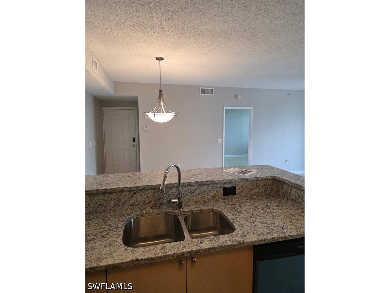1105 Reserve Court #201 Naples FL 34105 226023559 image4