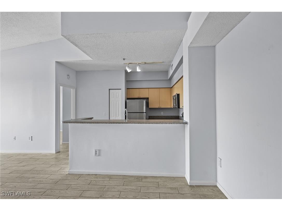 1105 Reserve Court #305 Naples FL 34105 226003900 image13