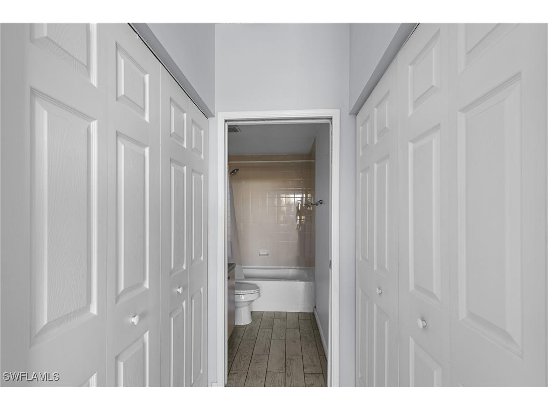 1105 Reserve Court #305 Naples FL 34105 226003900 image16